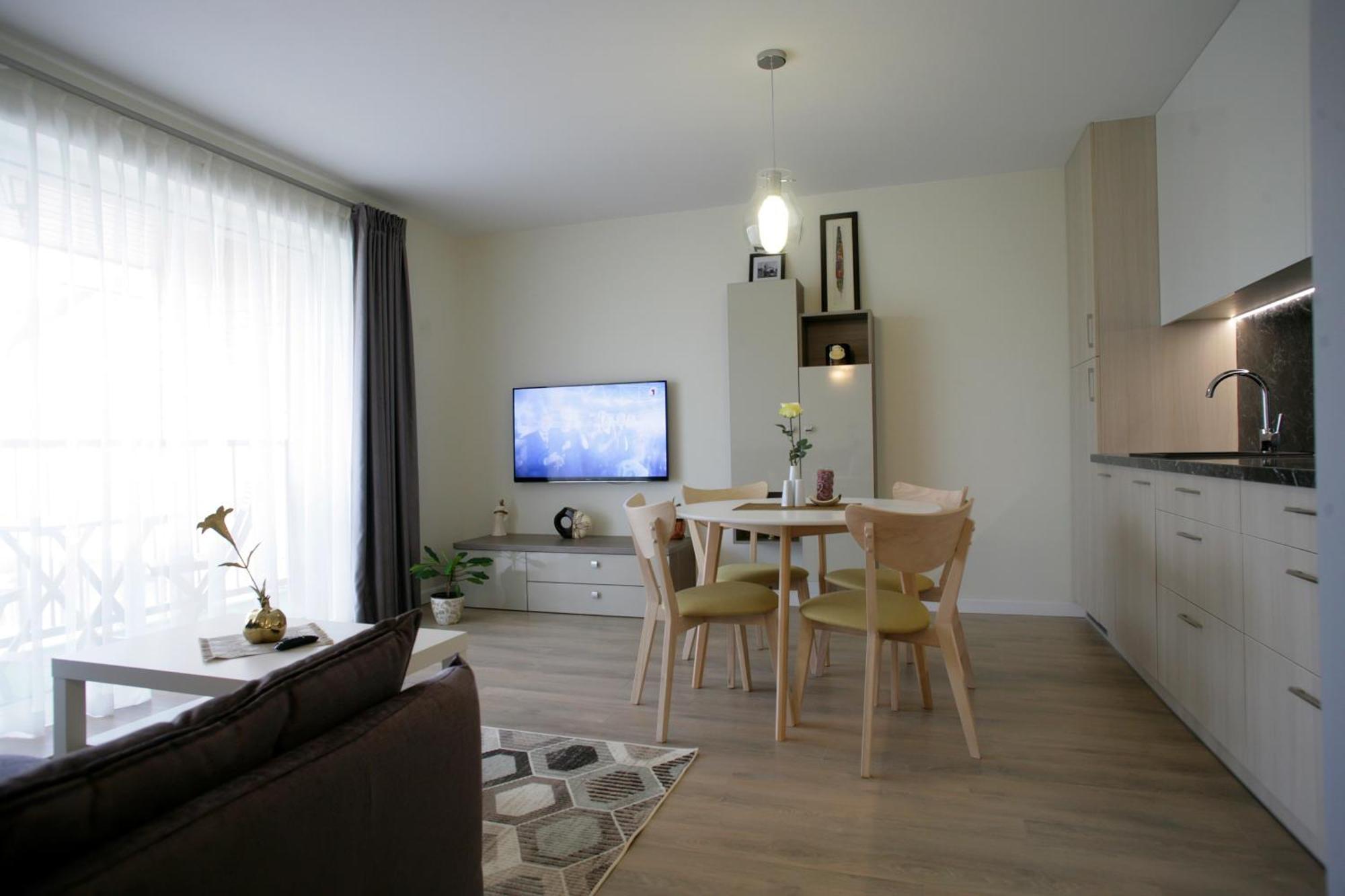 365 Apartments Maluno Vilos Паланга Екстериор снимка
